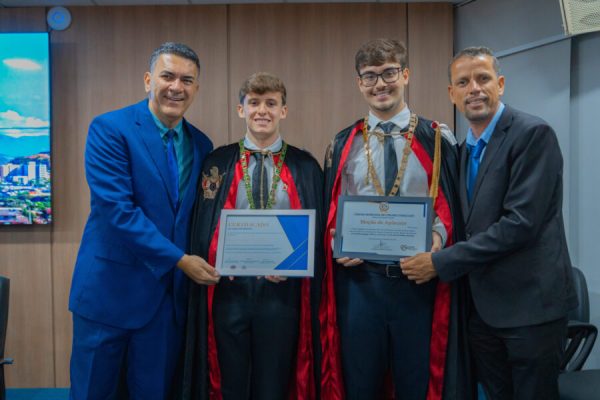 Câmara Municipal de Coronel Fabriciano presta homenagem à Ordem DeMolay