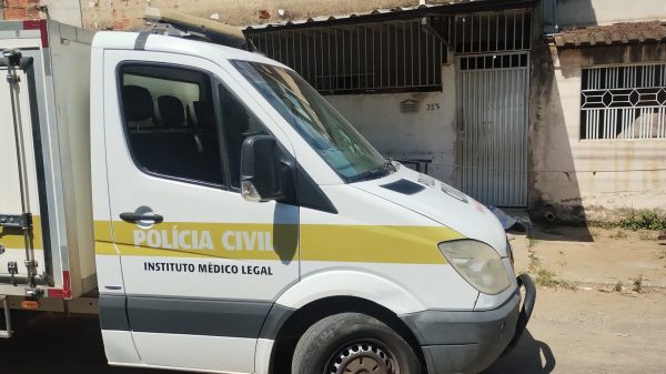 Homem é morto a tiros após perder prótese da perna correndo de assassino em MG | Vales de Minas Gerais