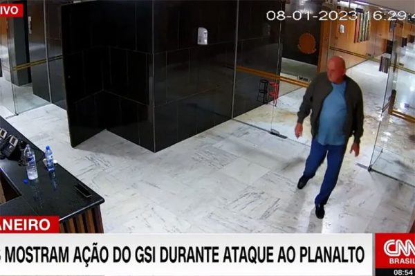 Imagens mostram membros do GSI de Lula durante ataques de 8 de janeiro; veja o vídeo