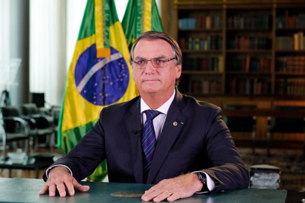 Bolsonaro vai recorrer fora do país contra inelegibilidade, diz presidente do PL