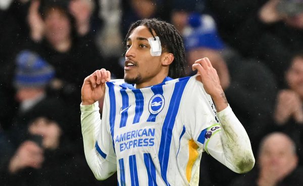 Atacante brasileiro Joo Pedro comemora gol pelo Brighton na Premier League (foto: Glyn Kirk/AFP)