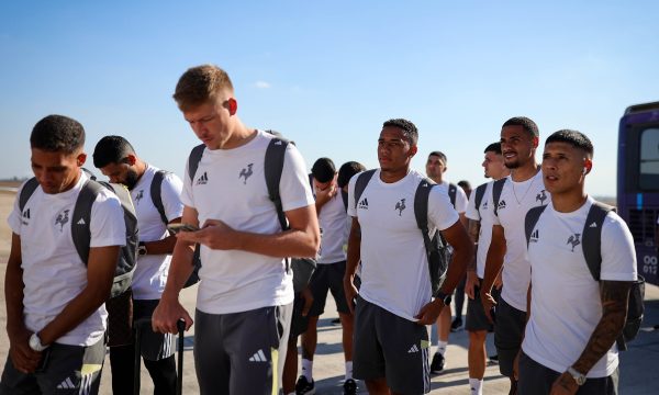 Jogadores do Atltico em viagem para Cricima (foto: Pedro Souza/Atltico)