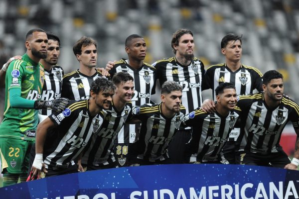 Jogadores do Atltico antes de jogo pela Sul-Americana (foto: Alexandre Guzanshe/EM/DA.Press)