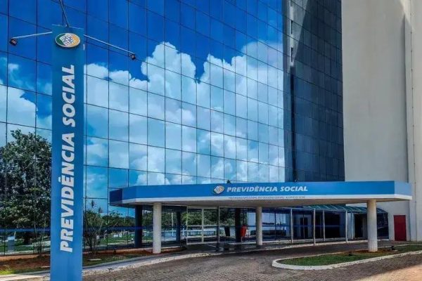 Justiça Federal bloqueia R$ 2,8 bilhões de bens por fraudes no INSS