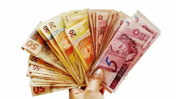 Justiça proíbe bloqueio de celulares como garantia em empréstimos no Brasil
