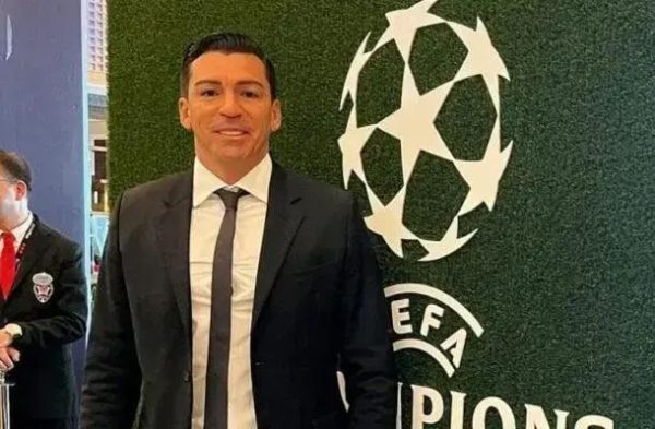Lúcio, ex-zagueiro, internado em Brasília após acidente doméstico