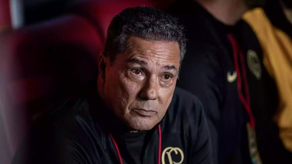 Vanderlei Luxemburgo acaba de ser demitido pelo Corinthians