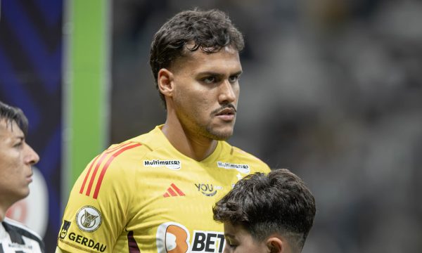 Matheus Mendes antes de Atltico x So Paulo na Arena MRV (foto: Pedro Souza/Atltico)