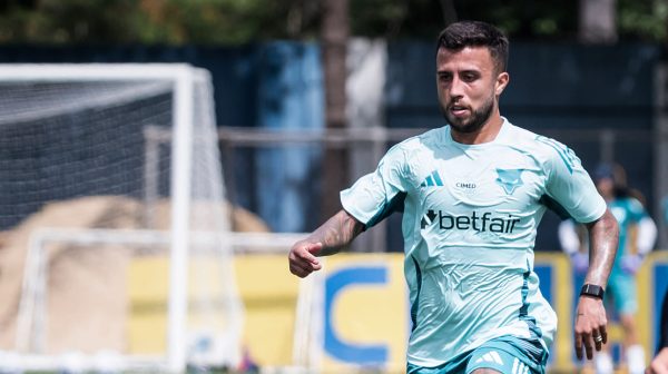 Matheus Henrique, volante do Cruzeiro (foto: Gustavo Aleixo/Cruzeiro)