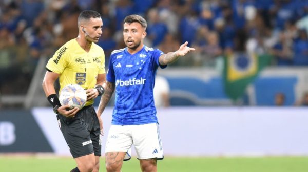 Matheus Henrique, volante do Cruzeiro, no Mineiro (foto: Ramon Lisboa/EM/D.A Press)