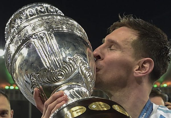 Argentina, de Lionel Messi,  a atual campe da Copa Amrica (foto: CARL DE SOUZA/AFP)