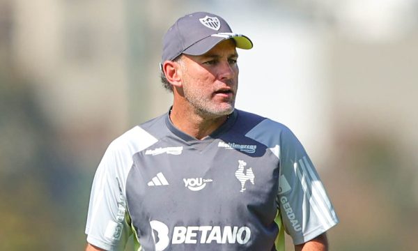 Tcnico Gabriel Milito em treino do Atltico na Cidade do Galo (foto: Pedro Souza/Atltico)