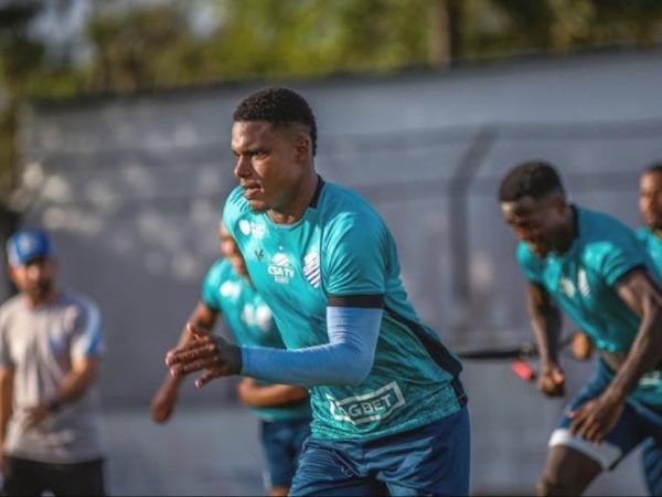 Atleta de 23 anos defendeu o CSA de Alagoas na última temporada