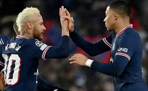 Neymar e Mbapp, do PSG (foto: AFP)