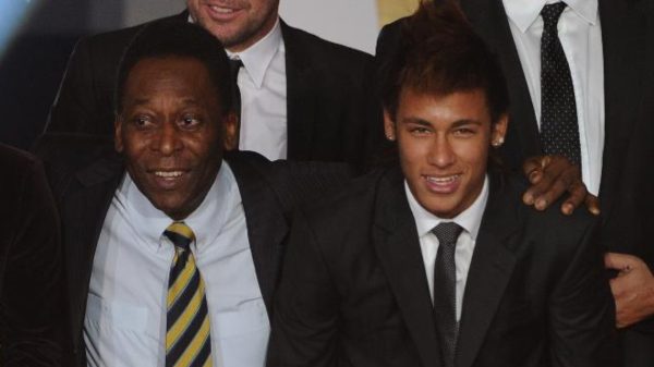 Pel (esquerda) e Neymar (direita), dolos do Santos (foto: FRANCK FIFE/AFP)