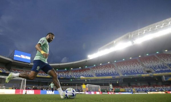 De técnico novo, seleção estreia nas Eliminatórias para a Copa de 2026