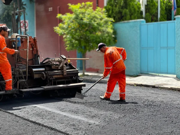 Gustavo Nunes acompanha início das obras de asfaltamento pelo bairro Canaã