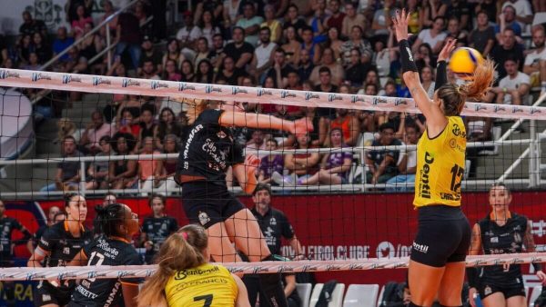 Osasco conseguiu virada icnica sobre o Praia na Superliga Feminina de Vlei (foto: @osascovoleibolclube-carol_fotografia)