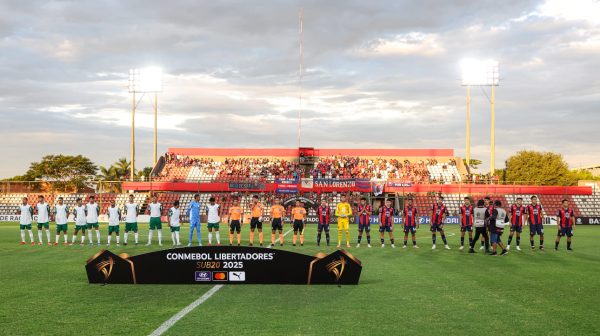 Jogadores de Palmeiras e Cerro Porteo, em partida pela Copa Libertadores Sub-20 (foto: Fabio Menotti/Palmeiras)