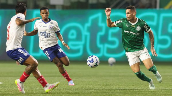 Paulinho em ao em Palmeiras x Bahia (foto: Csar Greco/Palmeiras)