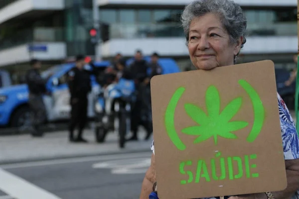 STJ autoriza mineiro a plantar a própria maconha para uso medicinal