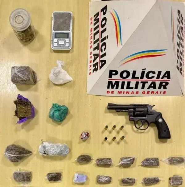 Polícia prende dois homens com drogas e arma no bairro Canaã, em Ipatinga