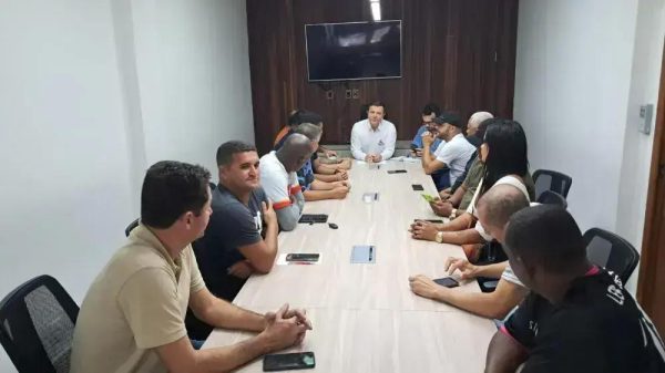Prefeitura de Timóteo se reúne com Liga Acesitana para apoio ao futebol