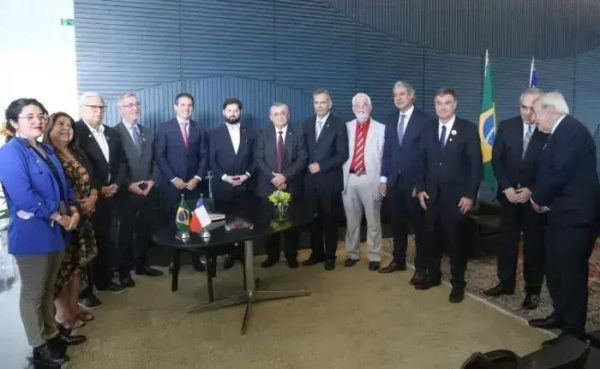 Presidente Gabriel Boric enfatiza rotas de integração sul-americana com líderes brasileiros