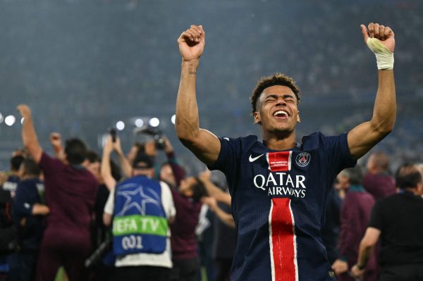 Dou comemora ttulo do PSG na Champions League (foto: Ina Fassbender/AFP)