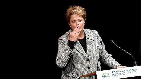 Putin elogia Dilma Rousseff por liderança no Novo Banco de Desenvolvimento