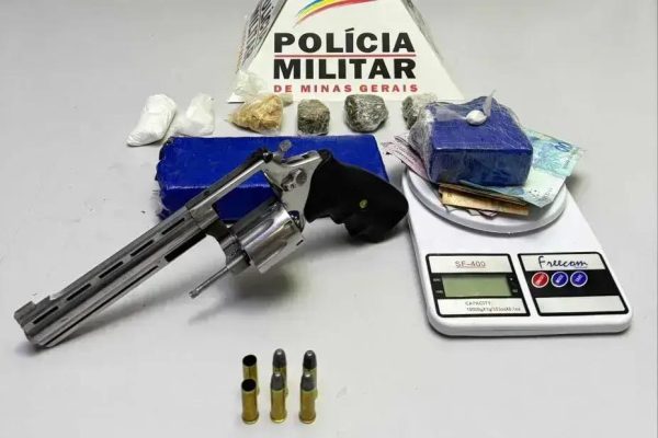 Quatro detidos com armas e drogas durante operação em Ipatinga