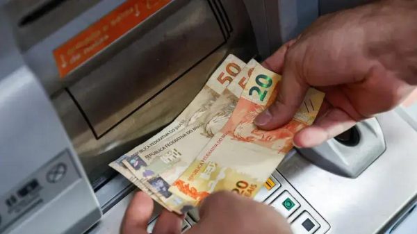 DINHEIRO ESQUECIDO EM BANCOS PODERÁ SER RESGATADO AUTOMATICAMENTE, ANUNCIA BC