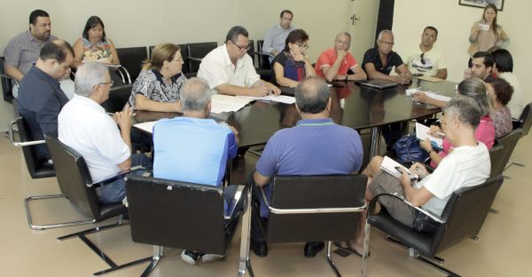 Reunião realizada na manhã desta sexta-feira (17), na Prefeitura de Ipatinga. (Foto: SECOM/PMI)