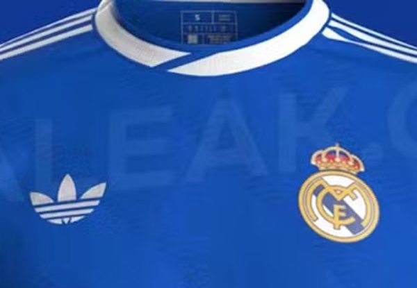 Nova terceira camisa do Real Madrid (foto: Reproduo/Footy Headlines)