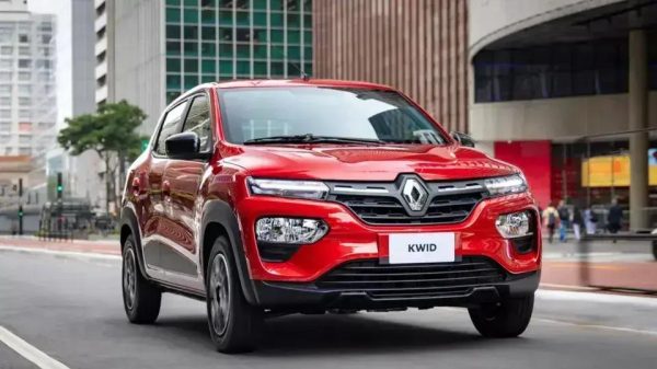 Renault realiza recall de Kwid e Duster; saiba como trocar peças com falha