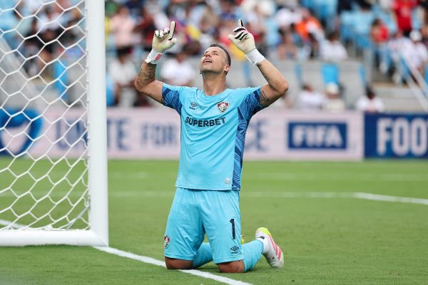 Fbio fez boas defesas para o Fluminense contra a Inter de Milo (foto: Michael Reaves/Getty Images/AFP)