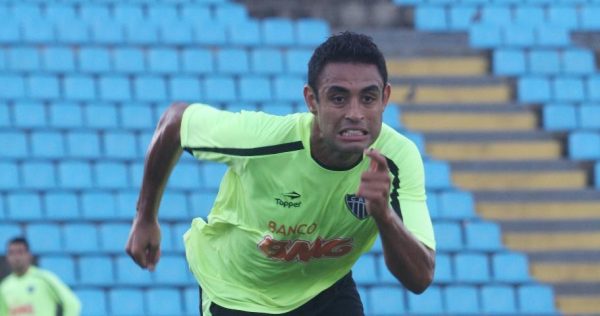 Werley em treino pelo Atltico (foto: Marcos Michelin/EM/D.A Press)