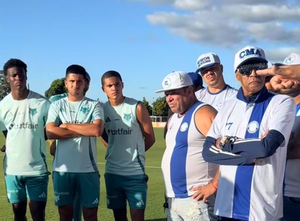 Trecho de vdeo compartilhado pela Mfia Azul nas redes sociais (foto: Redes sociais Mfia Azul/Reproduo)