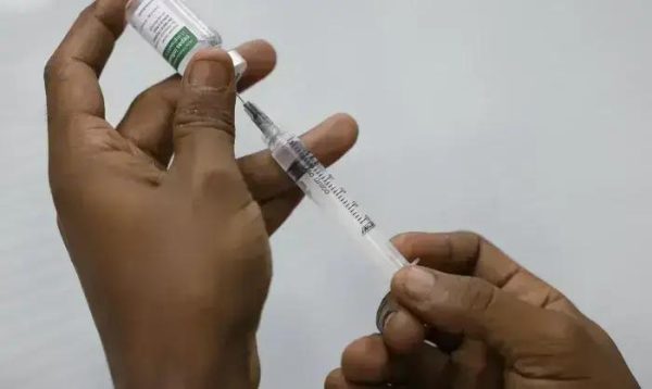 Rio de Janeiro inicia vacinação atualizada contra a covid-19 nesta quarta-feira