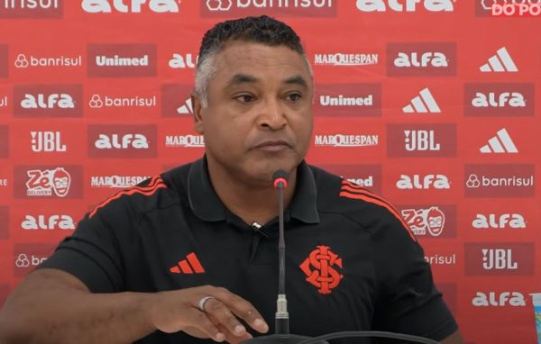 Roger Machado em coletiva pelo Internacional (foto: Reproduo/Internacional)