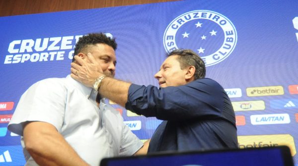 Ronaldo oficializou a venda da SAF do Cruzeiro a Pedro Loureno em 29 de abril de 2025 (foto: Alexandre Guzanshe/EM/D.A. Press)