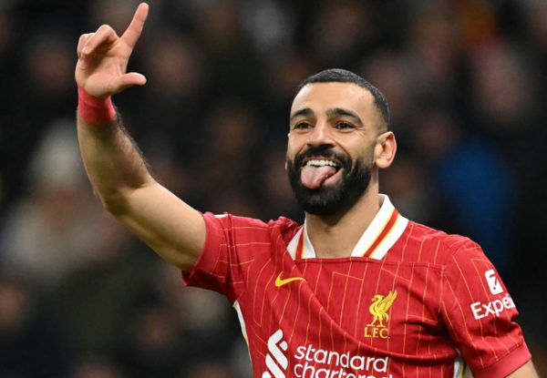 Salah  destaque do Liverpool, lder da Premier League (foto: Glyn KIRK / AFP)