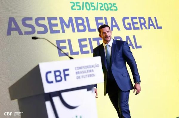 Samir Xaud é eleito presidente da CBF e promete renovação de ideias
