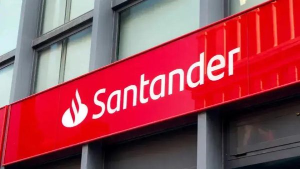 Santander oferece pagamento de empréstimo pessoal na fatura do cartão de crédito