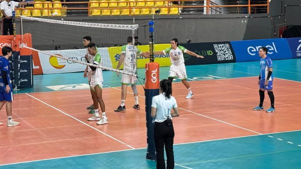 So Jos venceu Neurologia ativa em confronto de lanternas da Superliga Masculina de Vlei (foto: Divulgao/So Jos)