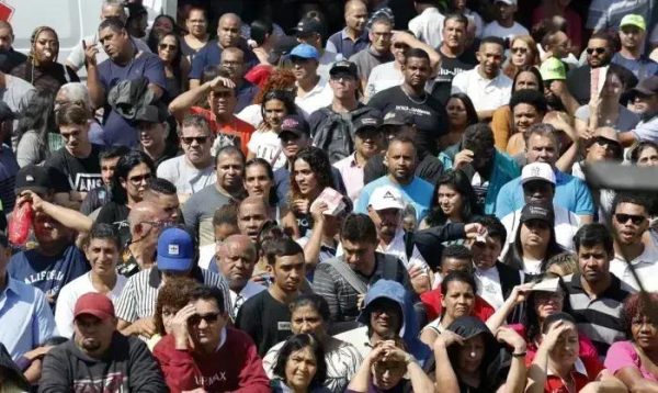 Sindicatos do ABC clamam por redução da jornada de trabalho em ato do Dia do Trabalhador