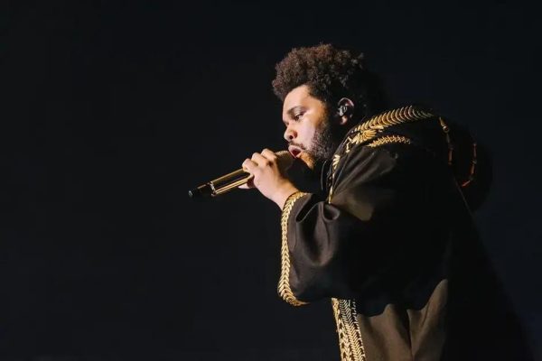 The Weeknd fará filme com astros de Wandinha e Saltburn