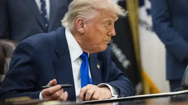 Trump anuncia coletiva sobre um grande acordo comercial com país aliado