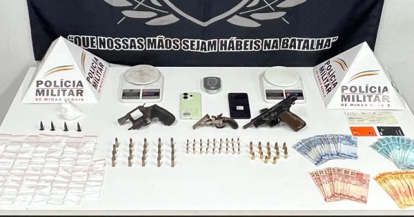 Apreendidas armas, drogas e dinheiro em operação da PM em Coronel Fabriciano
