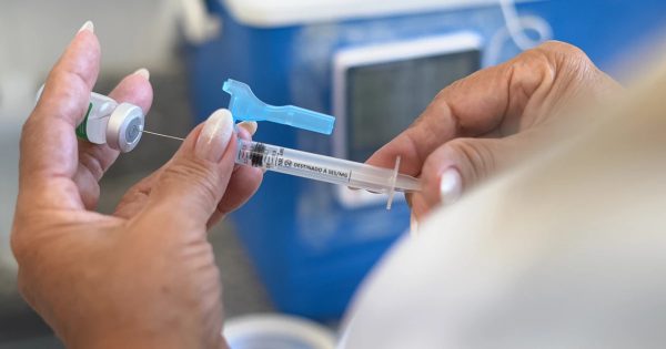 Fabriciano amplia vacinação contra a gripe para toda população